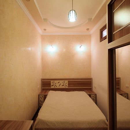 Amiryan Street 1 Bedroom Deluxe Apartment With Balcony Am104 エレバン エクステリア 写真