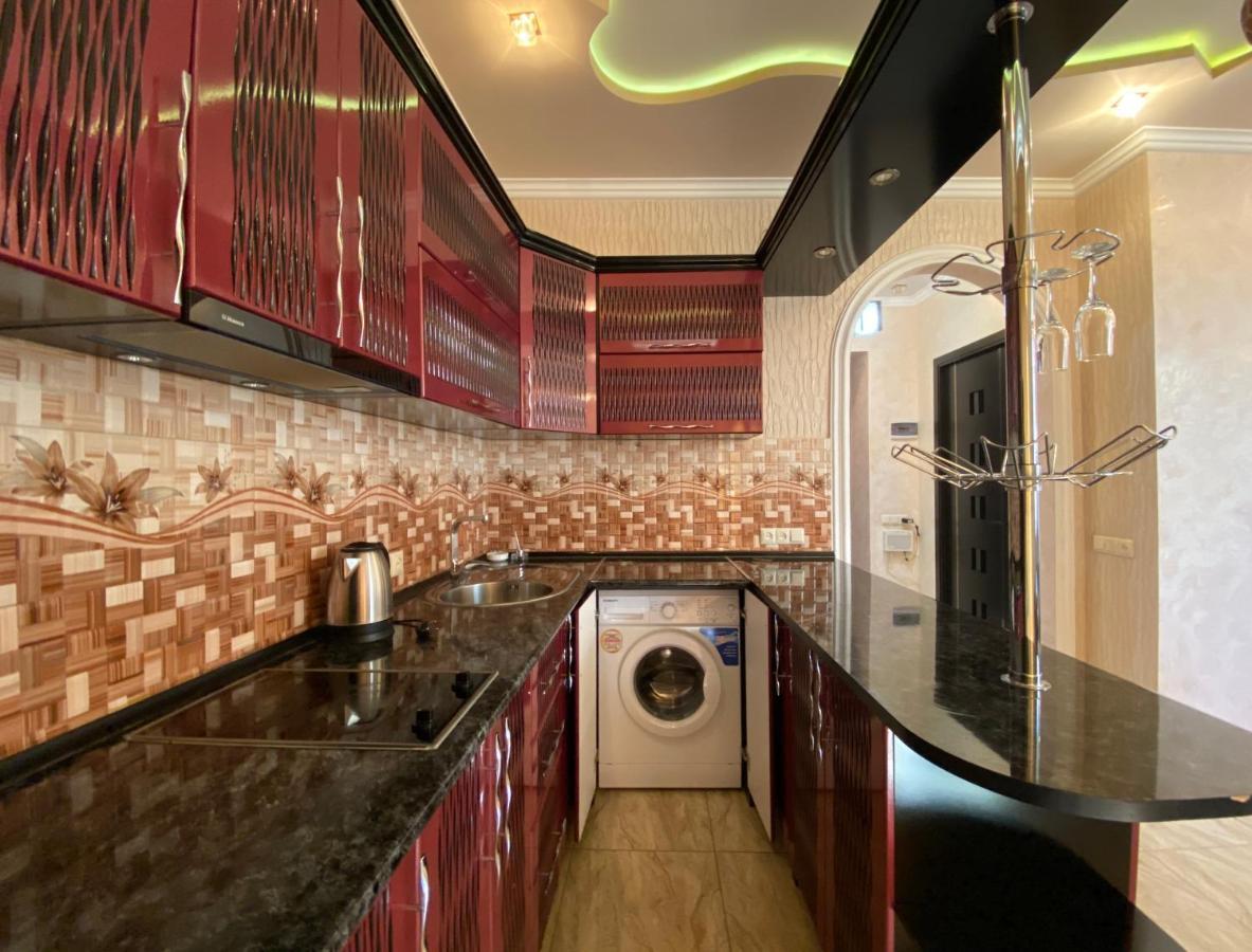 Amiryan Street 1 Bedroom Deluxe Apartment With Balcony Am104 エレバン エクステリア 写真