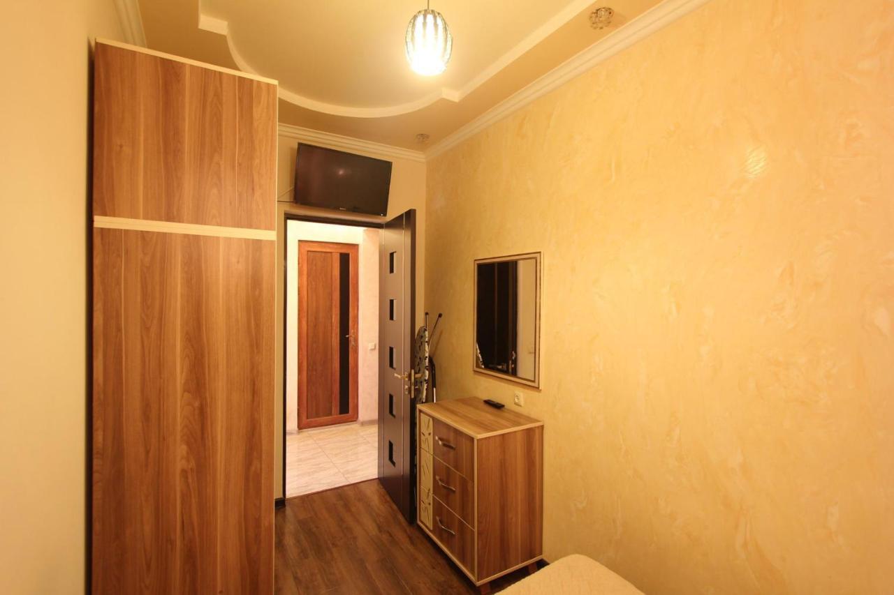 Amiryan Street 1 Bedroom Deluxe Apartment With Balcony Am104 エレバン エクステリア 写真